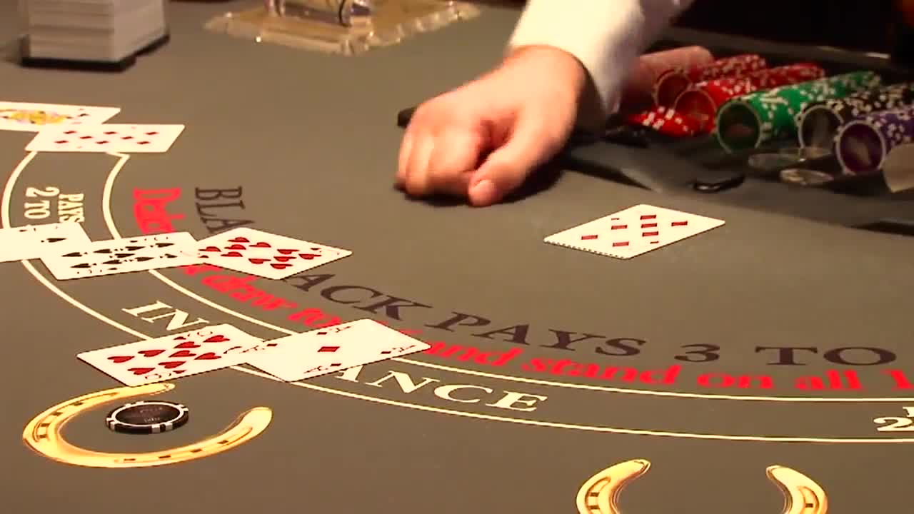 Oy casino сайт. Игорный дом казино. Покера для автомобиля. Покер машина. Зеро казино.
